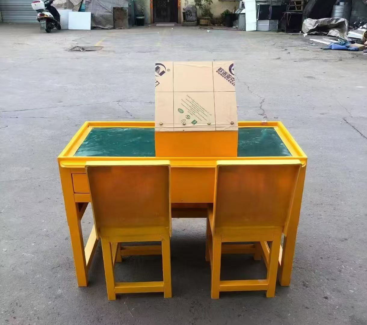 新巴尔虎右防静电导通桌井下煤矿火工品发放桌：危险品流转的安全守护者