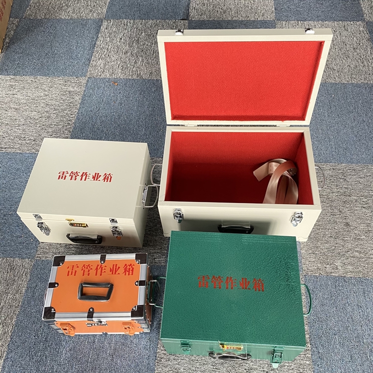 新巴尔虎右爆破工程作业箱如何选择？玻璃钢与传统材质的全面对比